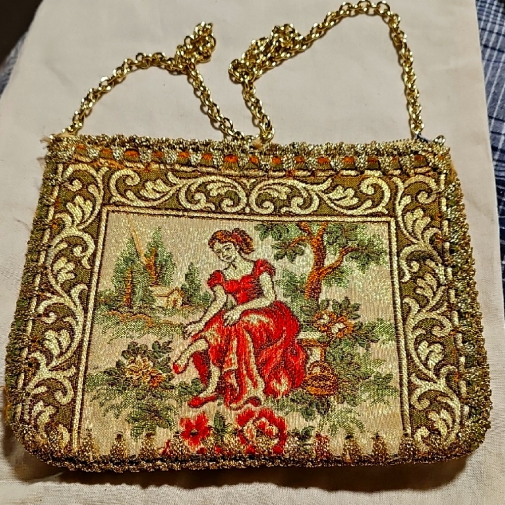 Vintage Walborg Made in Italy Tapestry Purse Pink Victorian Lady Gold Tone Chain